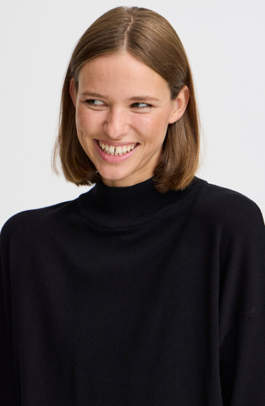 Bronwyn Turtleneck -- Black